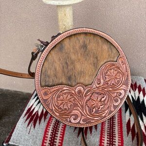 Alamo Sadderly Outlaw Canteen Crossbody Purse